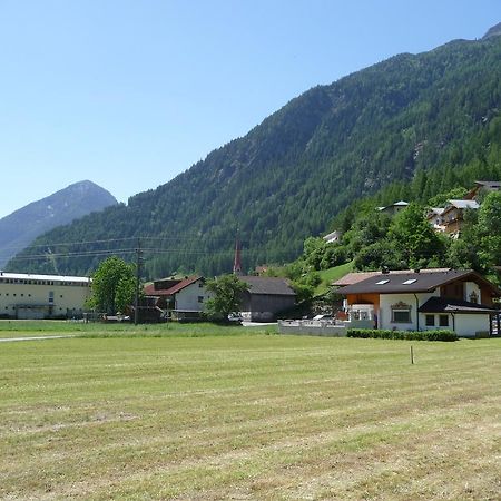 Biancas Ferienwohnung Im Haus Roswitha Tumpen Esterno foto