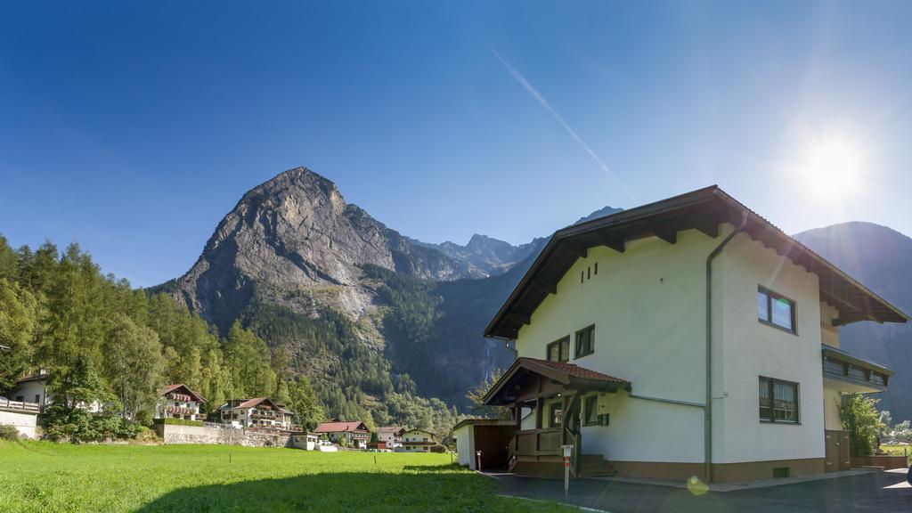 Biancas Ferienwohnung Im Haus Roswitha Tumpen Esterno foto