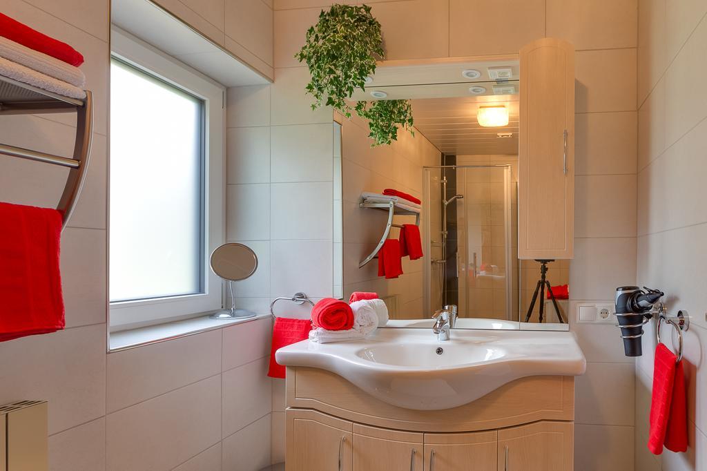 Biancas Ferienwohnung Im Haus Roswitha Tumpen Esterno foto