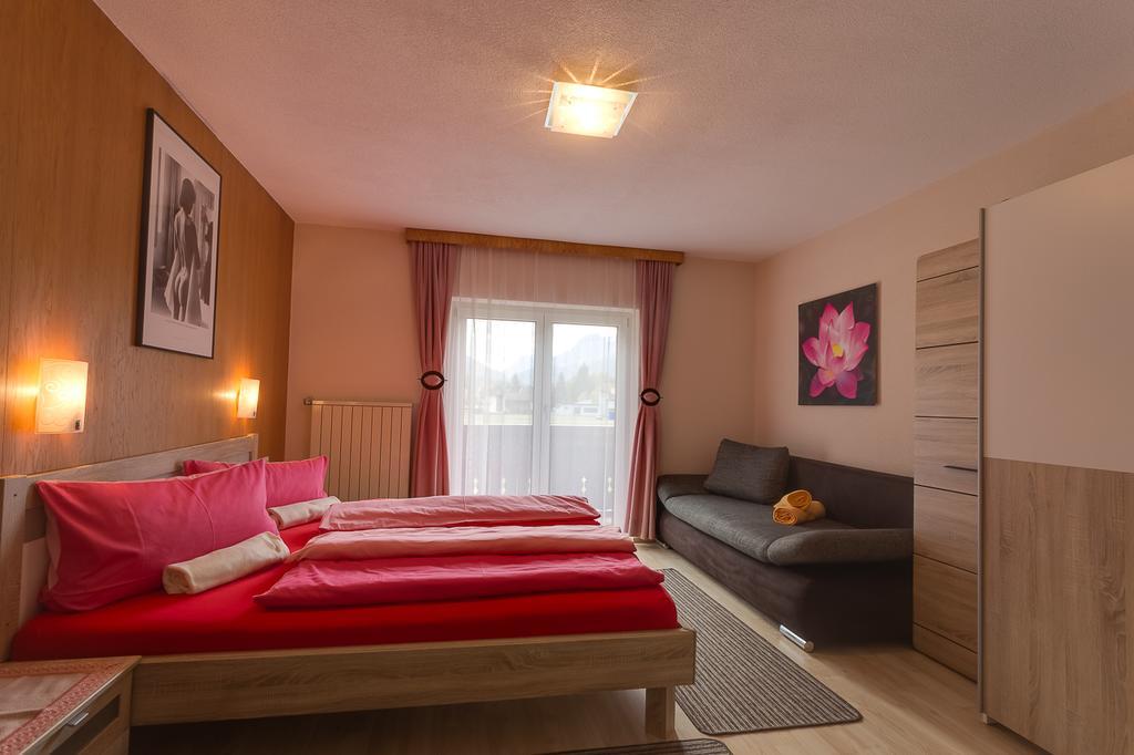 Biancas Ferienwohnung Im Haus Roswitha Tumpen Esterno foto