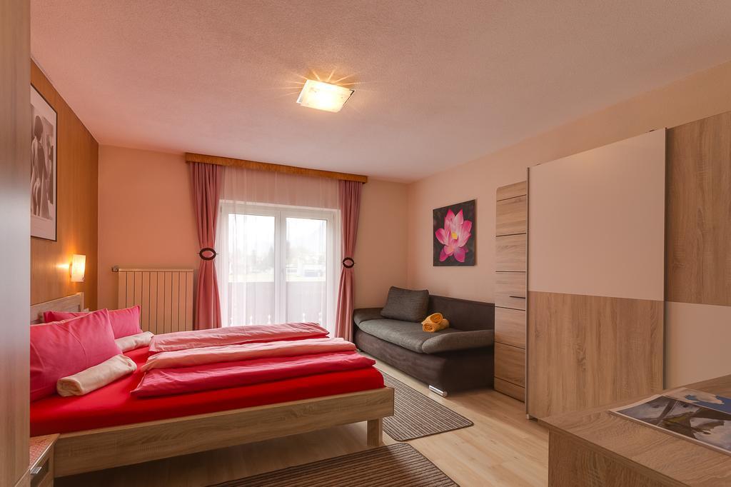 Biancas Ferienwohnung Im Haus Roswitha Tumpen Esterno foto