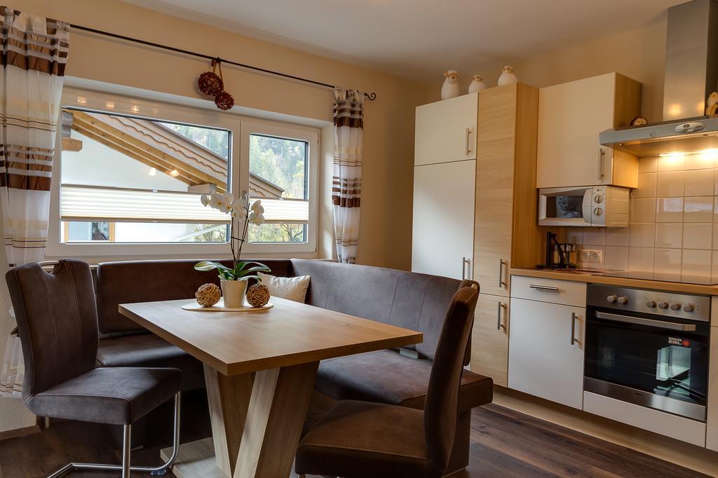 Biancas Ferienwohnung Im Haus Roswitha Tumpen Esterno foto