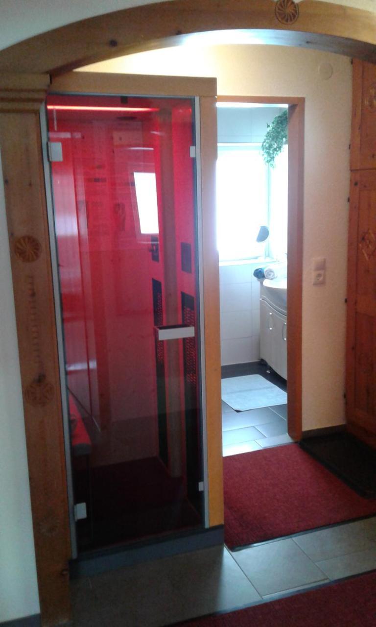 Biancas Ferienwohnung Im Haus Roswitha Tumpen Esterno foto