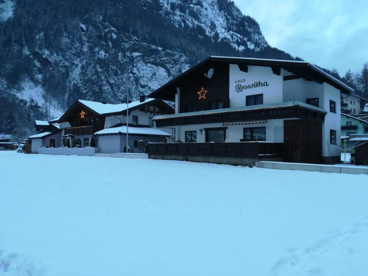 Biancas Ferienwohnung Im Haus Roswitha Tumpen Esterno foto